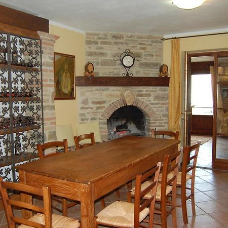 Agriturismo Countryhouse Le Giare Gubbio Exteriör bild