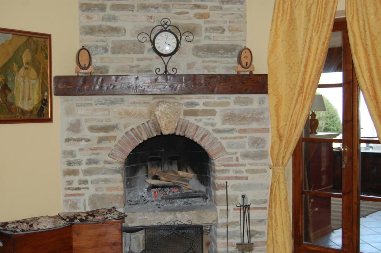 Agriturismo Countryhouse Le Giare Gubbio Exteriör bild