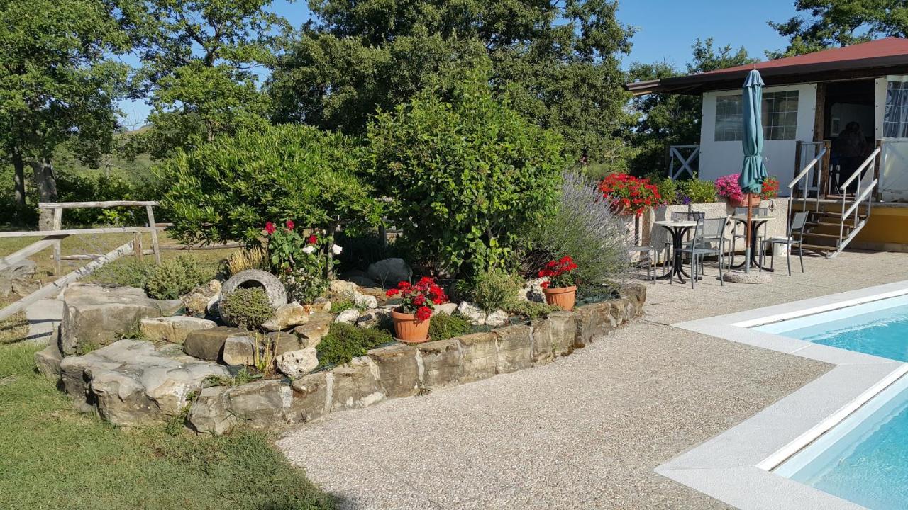 Agriturismo Countryhouse Le Giare Gubbio Exteriör bild